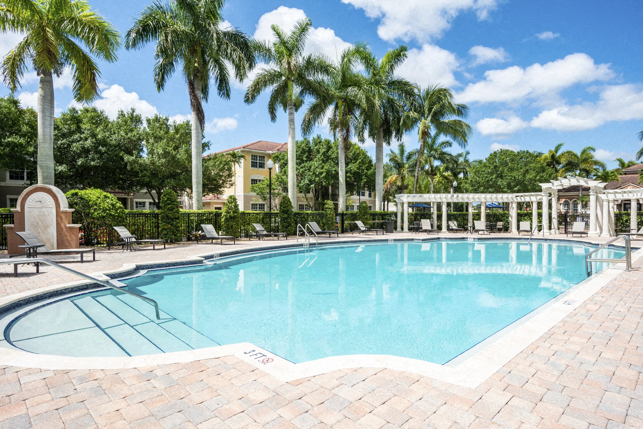 Gables Montecito Apartments, 9016 Alister Blvd East, Palm Beach Gardens